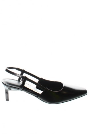 Sandalen Calvin Klein, Größe 39, Farbe Schwarz, Preis 94,99 €, #133190705