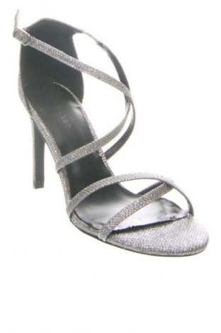 Sandále New Look, Veľkosť 39, Farba Strieborná, Cena  18,75 €