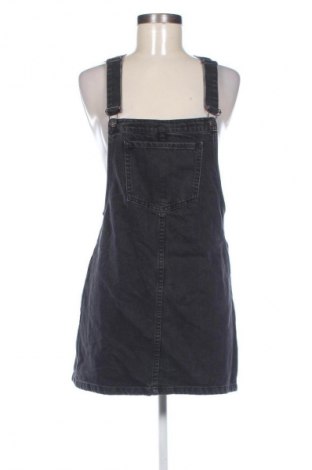 Dámské šaty s tráky Bershka, Velikost M, Barva Černá, Cena  169,00 Kč