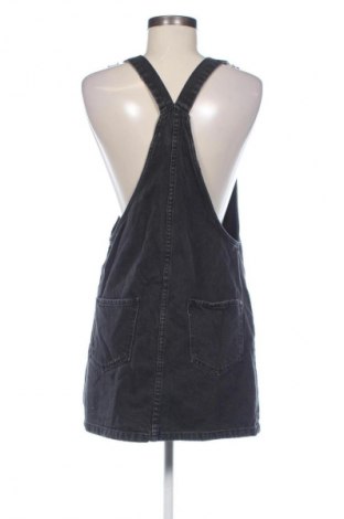 Dámské šaty s tráky Bershka, Velikost M, Barva Černá, Cena  169,00 Kč