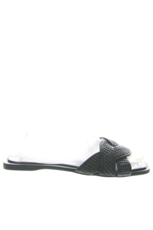 Чехли H&M, Размер 39, Цвят Черен, Цена 26,86 €, #137593151