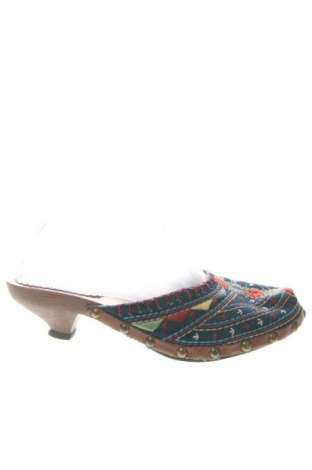 Чехли Pepe Jeans, Размер 40, Цвят Многоцветен, Цена 47,61 €, #137593546