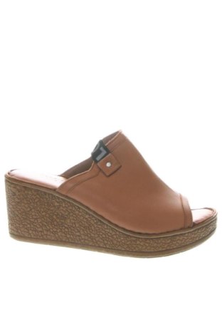 Papuci Unbranded, Mărime 41, Culoare Maro, Preț 204,71 Lei, #137608617