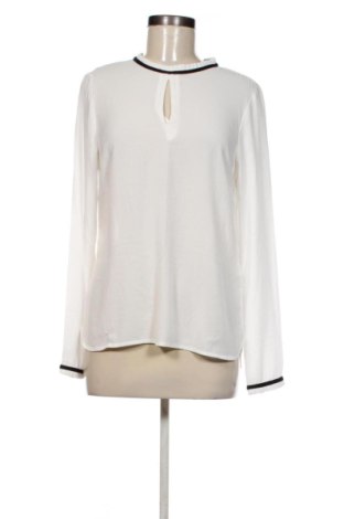 Дамска блуза Vero Moda, Размер L, Цвят Бял, Цена 6,72 €, #137641625