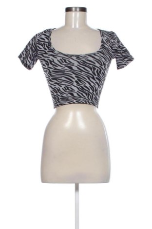 Damen Shirt Stradivarius, Größe M, Farbe Mehrfarbig, Preis € 8,00, #137645846