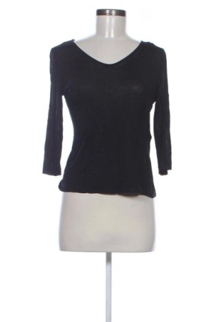 Bluză de femei St.Emile, Mărime S, Culoare Negru, Preț 114,07 Lei, #137631096