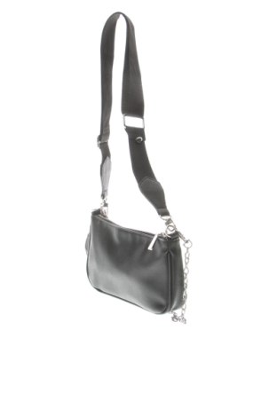 Γυναικεία τσάντα Bershka, Χρώμα Μαύρο, Τιμή 13,00 €, #137618784