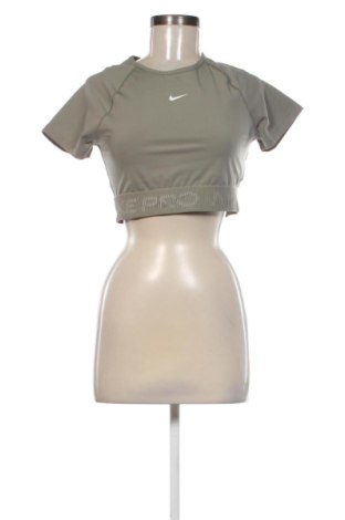 Női póló Nike, Méret M, Szín Zöld, Ár 5 439 Ft, #137642646