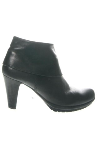 Dámské boty  Tamaris, Velikost 38, Barva Černá, Cena  928,00 Kč, #137631434