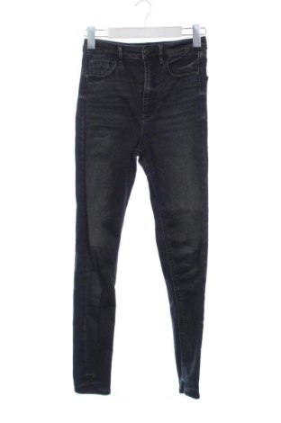 Damskie jeansy Stradivarius, Rozmiar XXS, Kolor Czarny, Cena 55,04 zł, #137594510