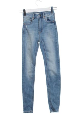 Damskie jeansy Stradivarius, Rozmiar XXS, Kolor Niebieski, Cena 71,97 zł, #137605410