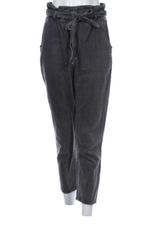 Damskie jeansy H&M, Rozmiar M, Kolor Szary, Cena 42,34 zł, #137621309