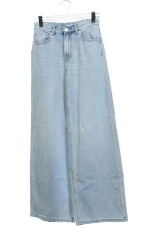 Γυναικείο Τζίν Bershka, Μέγεθος XS, Χρώμα Μπλέ, Τιμή 14,00 €, #137622419
