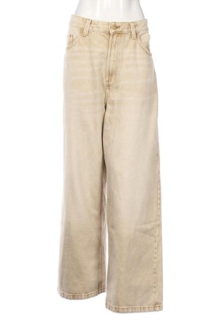 Γυναικείο Τζίν Bershka, Μέγεθος XL, Χρώμα  Μπέζ, Τιμή 27,70 €, #137638167