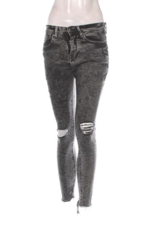 Dámske džínsy  Pull&Bear, Veľkosť S, Farba Sivá, Cena  10,48 €, #137646377