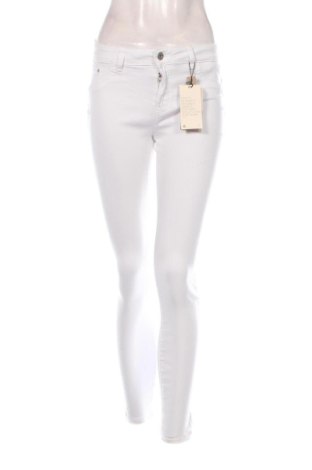 Dámske džínsy  Bershka, Veľkosť S, Farba Biela, Cena  23,86 €, #137632536