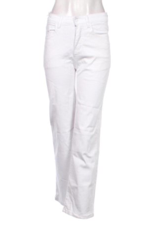 Blugi de femei Unbranded, Mărime S, Culoare Alb, Preț 104,98 Lei, #137640116