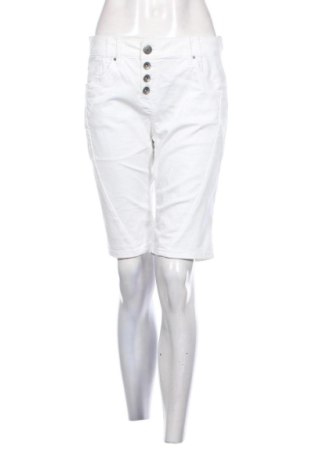 Damskie szorty Pulz Jeans, Rozmiar M, Kolor Biały, Cena 55,04 zł, #137601518