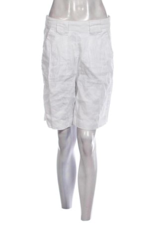 Pantaloni scurți de femei C&A, Mărime M, Culoare Alb, Preț 78,74 Lei, #137614007