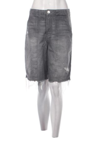 Damen Shorts Cropp, Größe M, Farbe Grau, Preis 10,00 €, #137623114
