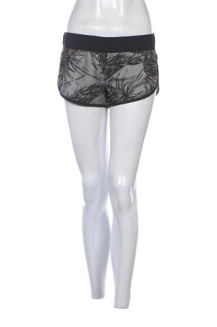 Дамски къс панталон Hurley, Размер L, Цвят Многоцветен, Цена 34,48 €, #137630123