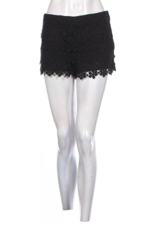 Dámské kraťasy  Stradivarius, Velikost L, Barva Černá, Cena  448,00 Kč, #137637689