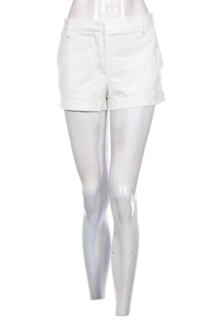 Pantaloni scurți de femei H&M, Mărime S, Culoare Ecru, Preț 39,00 Lei, #137646655