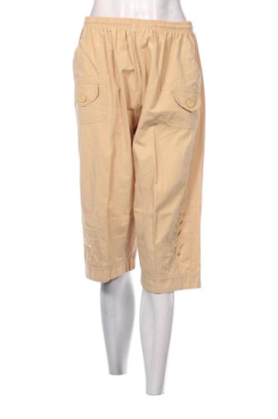 Pantaloni scurți de femei Unbranded, Mărime M, Culoare Bej, Preț 97,00 Lei, #137657983