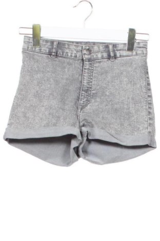 Pantaloni scurți de femei H&M, Mărime XS, Culoare Gri, Preț 62,99 Lei, #137595341