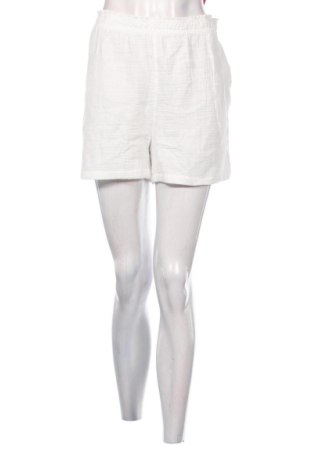 Pantaloni scurți de femei Esmara, Mărime XL, Culoare Alb, Preț 46,56 Lei, #137625172