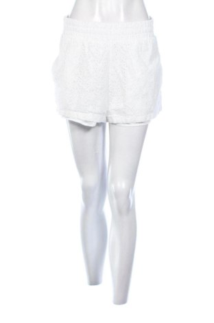 Damen Shorts Zara, Größe L, Farbe Weiß, Preis € 12,00, #137646855