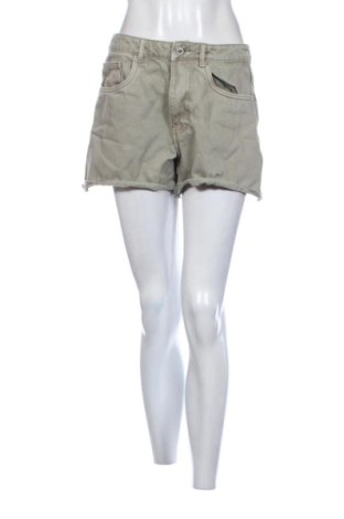 Pantaloni scurți de femei Sinsay, Mărime M, Culoare Bej, Preț 57,74 Lei, #137654451