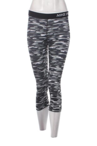 Дамски клин Nike, Размер S, Цвят Многоцветен, Цена 22,00 €, #137598760