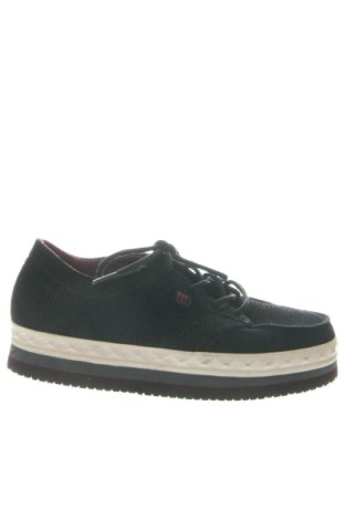 Дамски обувки DC Shoes, Размер 38, Цвят Черен, Цена 52,00 €, #137604173