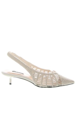 Дамски обувки Nine West, Размер 38, Цвят Бежов, Цена 89,47 €, #137627252