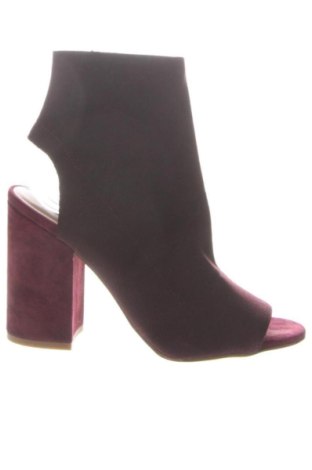 Încălțăminte de damă Steve Madden, Mărime 38, Culoare Roșu, Preț 257,20 Lei, #137616605