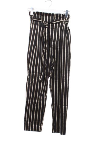 Pantaloni de femei H&M, Mărime XS, Culoare Multicolor, Preț 52,49 Lei, #137597364