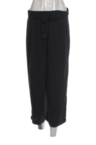 Pantaloni de femei Stradivarius, Mărime M, Culoare Negru, Preț 73,49 Lei, #137603768