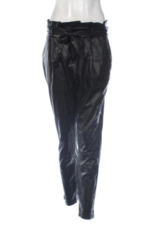 Pantaloni de femei Vero Moda, Mărime M, Culoare Negru, Preț 36,74 Lei, #137615623