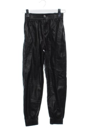 Pantaloni de femei Bershka, Mărime XS, Culoare Negru, Preț 55,79 Lei, #137633017