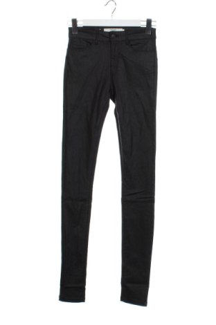 Дамски панталон Vero Moda, Размер XS, Цвят Черен, Цена 4,72 €, #137609353