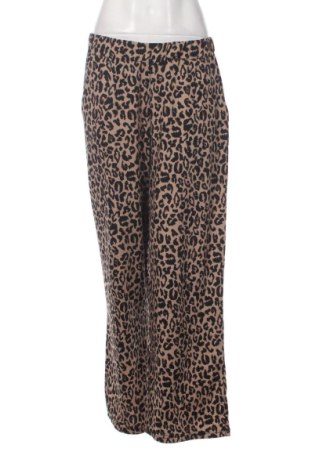 Pantaloni de femei Trendyol, Mărime M, Culoare Multicolor, Preț 66,95 Lei, #137630965