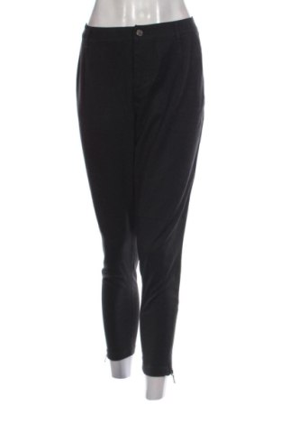 Дамски панталон Stradivarius, Размер XL, Цвят Черен, Цена 14,00 €, #137644363