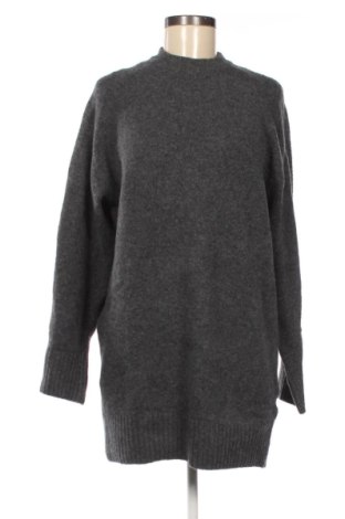 Дамски пуловер Pull&Bear, Размер L, Цвят Сив, Цена 6,29 €, #137662189