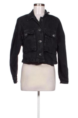Dámská bunda  Bershka, Velikost M, Barva Černá, Cena  372,00 Kč, #137629150
