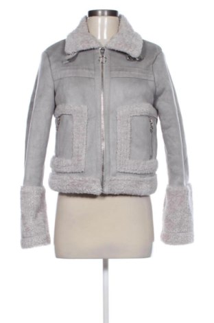 Geacă de femei Bershka, Mărime M, Culoare Gri, Preț 144,00 Lei, #137614484