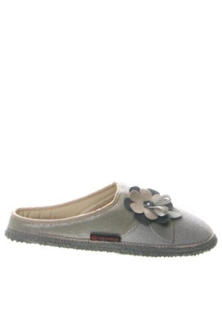 Papuci de casă Giesswein, Mărime 40, Culoare Multicolor, Preț 173,22 Lei, #137632959