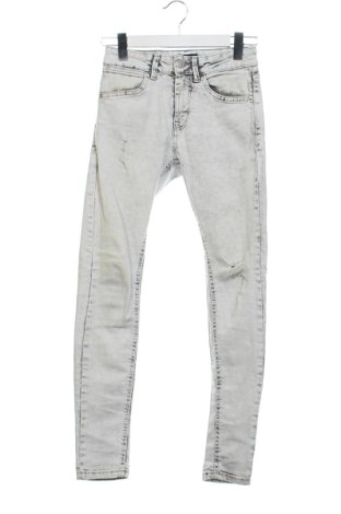Мъжки дънки Bershka, Размер S, Цвят Сив, Цена 14,00 €, #137626384