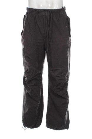 Férfi nadrág Pull&Bear, Méret M, Szín Fekete, Ár 4 256 Ft, #137606018