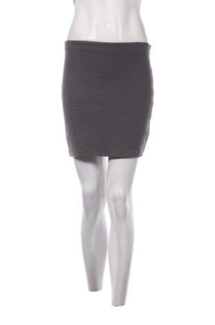 Φούστα Bershka, Μέγεθος M, Χρώμα Γκρί, Τιμή 6,00 €, #137597995